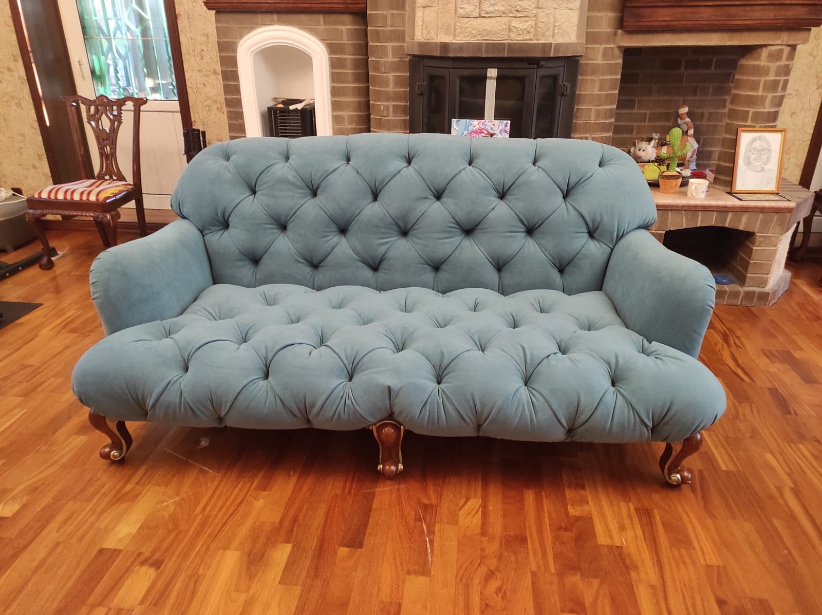 Перетяжка дивана. Славянский бульвар